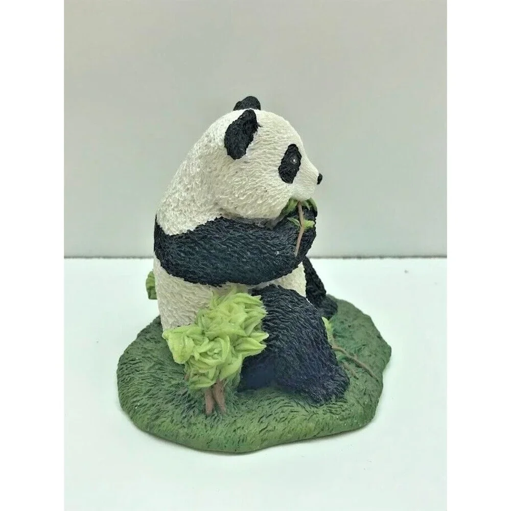 Ceramic World Inc Panda Bear Eating Bamboo Resin Figurine Statue 3.5” Figure